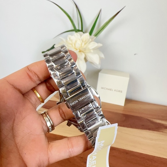 NWT Michael Kors Layton Chronograph Stainless Steel Watch 42mm - Picture 6 of 12